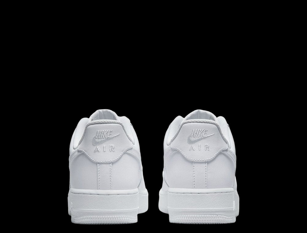 Nike Air Force 1 07 Triple White
