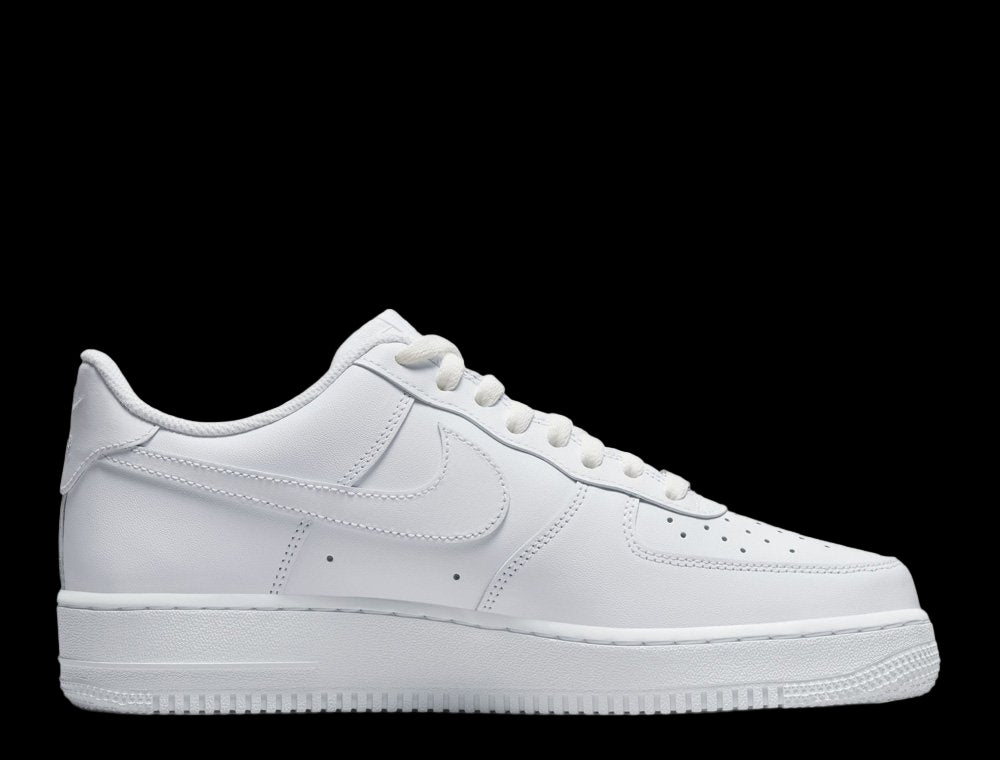 Nike Air Force 1 07 Triple White